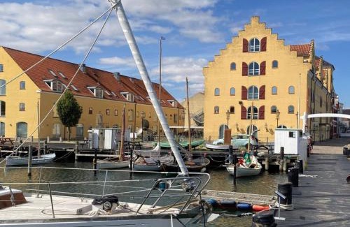 Svendborg Appartement | Apartment Constance - 50m from the sea by Interhome