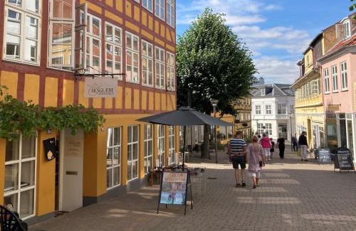 Svendborg Appartement | Apartment Constance - 50m from the sea by Interhome