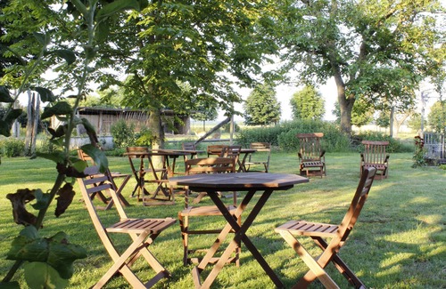Blievenstorf Appartement | Appartement 'Damwildhof Fewo Zur Linde' avec jardin partagé et Wi-Fi