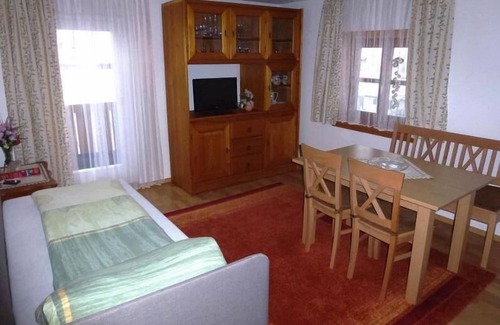 Bayerisch Eisenstein Appartement | Apartment with shared balcony and WLAN