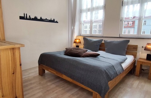 Mühlhausen Appartement | Appartement City-Apartments Fewo Madrid avec piscine, jardin et Wi-Fi