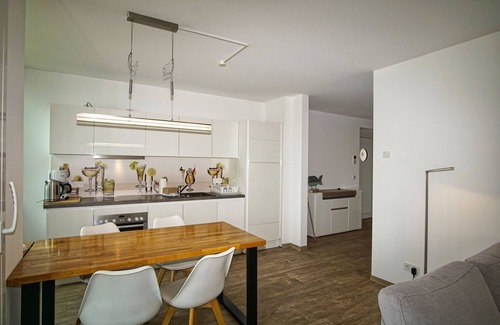 Lauterbach Appartement | Apartment close to the harbor on the upper floor with balcony - Haus Hafenkieker FeWo 08