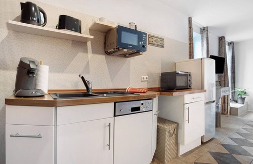 Reinberg Appartement | Apartment 'Ferienhaus Pomerania Möwennest' with Private Terrace, Wi-Fi and Air Conditioning