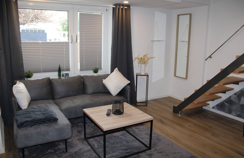 Rodgau Appartement | Appartement "Design Immo Rhein Main Rodgau" avec jardin partagé et Wi-Fi