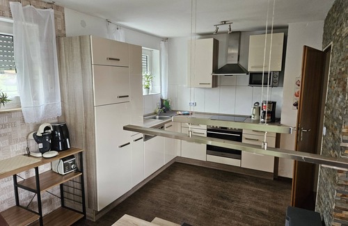 Bretzfeld Appartement | Appartement "Die Wohnung Stein" avec jardin privé, balcon et Wi-Fi