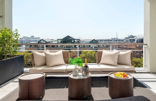 Victoria and Alfred Waterfront Appartement | Apartment Dovenby - Two Bedroom Apartment, Sleeps 4