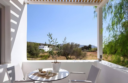 Psathi Maison | Appartement 'Katoikia No5 Ground Floor 45 Square' avec vue sur les montagnes, Wi-Fi et climatisation