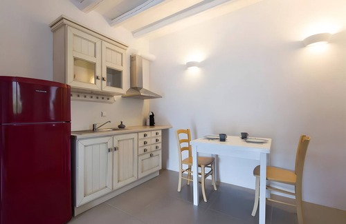 Psathi Maison | Appartement 'Katoikia No2 Ground Floor 45 Square' avec vue sur les montagnes, Wi-Fi et climatisation