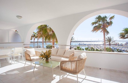 Colonia Sant Jordi Appartement | Apartment 'Edificio Puerto - 1 Habitación F2' with Sea View, Wi-Fi and Air Conditioning