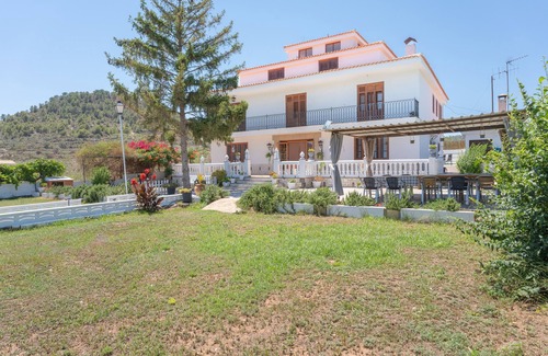 Altura Chalet De Ski | Appartement 'El Cachorro' avec vue sur la montagne, piscine privée et terrasse partagée