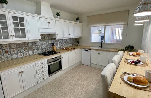 Sant Jaume d'Enveja Appartement | Appartement 'El Mirador' avec vue sur la mer, Wi-Fi et climatisation