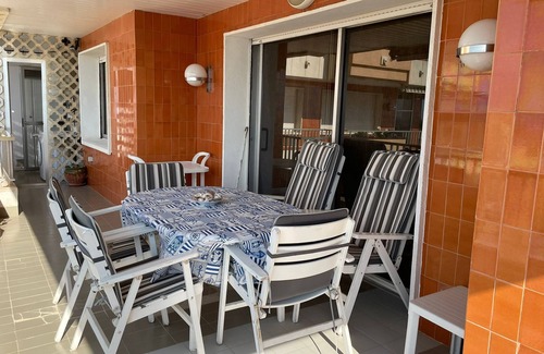 El Roc de Sant Gaieta Appartement | Appartement 'En Primera Línea De Mar' avec vue sur la mer, piscine partagée et Wi-Fi