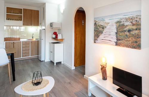 Arenal d'en Castell Appartement | Appartement avec 2 chambres · 4 lits · 1 canapé · 1 salle de bain