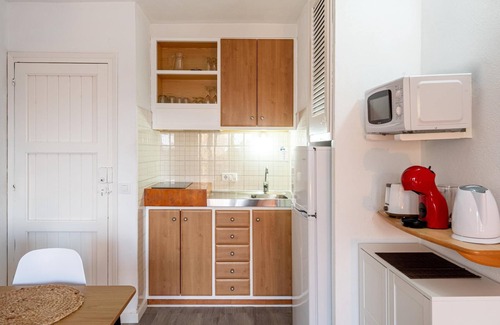 Arenal d'en Castell Appartement | Appartement avec 2 chambres · 4 lits · 1 canapé · 1 salle de bain