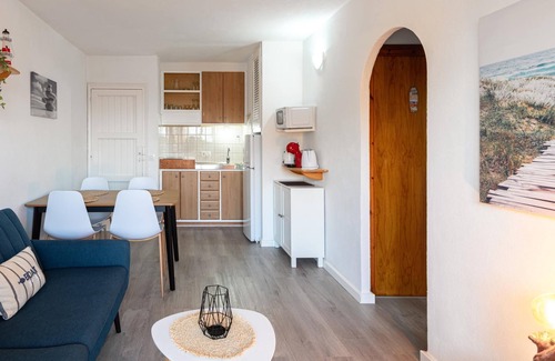 Arenal d'en Castell Appartement | Appartement avec 2 chambres · 4 lits · 1 canapé · 1 salle de bain