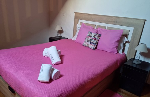 Barracao Appartement | Apartment "Estudio - Casa Oliveira" with Mountain View, Shared Pool & Wi-Fi