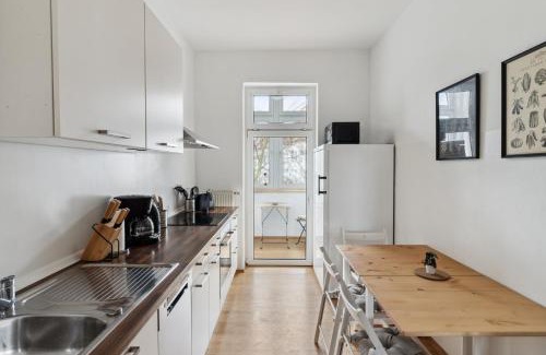Ost Appartement | Apartment für 13 Gäste, 5 Schlafzimmer, 2 Bäder, 2 Loggia's, Leipzig Zentrum Ost
