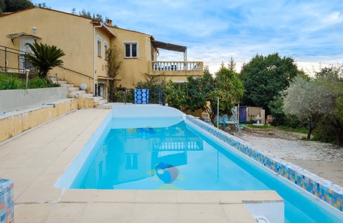 Falicon Appartement | Appartement 'Falicon' avec vue sur la montagne, Wi-Fi et climatisation