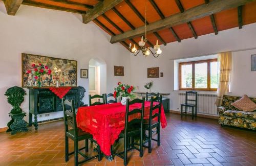 Monteriggioni Appartement | Apartment Fattoria Petraglia - Padronale by Interhome