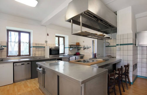 Temmen-Ringenwalde Appartement | Appartement 'Ferienwohnung Hof Luisenau Seeweide' avec jardin privé et Wi-Fi