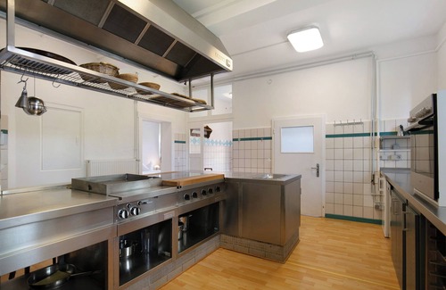 Temmen-Ringenwalde Appartement | Appartement 'Ferienwohnung Hof Luisenau Seeweide' avec jardin privé et Wi-Fi
