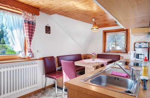 Furtwangen Appartement | Apartment 'Feldbergblick' with Mountain View, Shared Garden and Wi-Fi