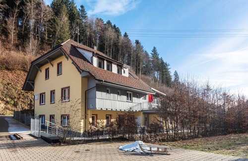 Neuenweg Appartement | Appartement 'Ferienwohnung Am Bach Nr 5' avec terrasse privée, jardin partagé et Wi-Fi
