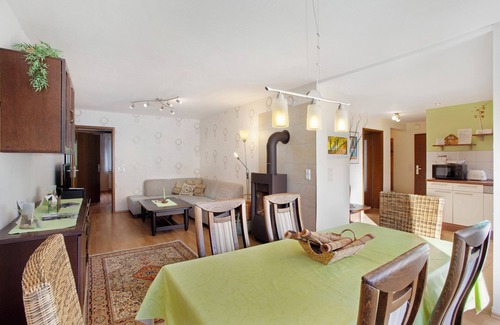 Usseln Appartement | Appartement 'Ferienwohnung Königshof 2' avec jardin partagé et Wi-Fi