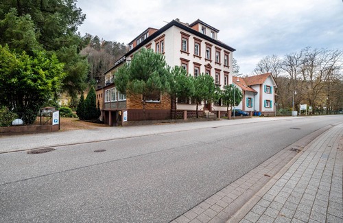 Bad Bergzabern Appartement | Appartement 'Ferienwohnung Luise' avec terrasse privée, balcon et Wi-Fi