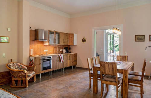 Krakow am See Appartement | Appartement 'Ferienwohnung 10 - Barrierefrei' avec terrasse privée et jardin partagé