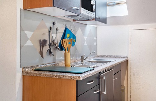Trollenhagen Appartement | Appartement 'Ferienwohnung Über 2 Etagen' avec jardin privé, balcon et Wi-Fi