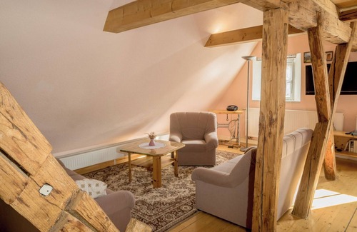 Waltersdorf Appartement | Appartement 'Ferienwohnung Am Heideborn' avec vue sur la montagne, jardin partagé et Wi-Fi