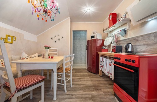 Holzminden Appartement | Appartement 'Ferienwohnung Solling-Lounge' avec jardin partagé, balcon et Wi-Fi