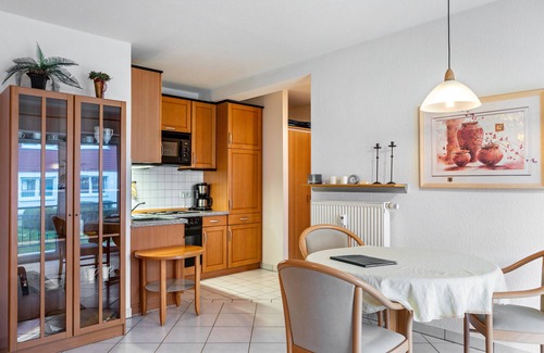 Oberhof Appartement | Appartement 'Ferienwohnung Tannenblick 3-1' avec vue sur la montagne, terrasse privée et Wi-Fi