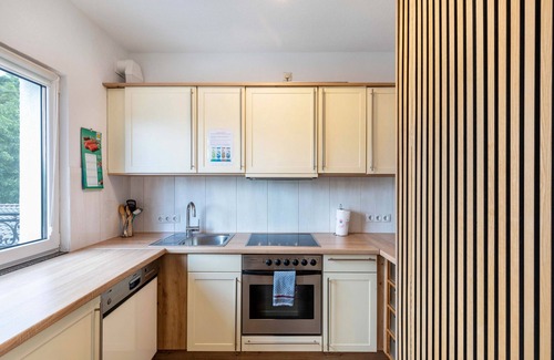 Neuwied Appartement | Apartment 'Fewo Mit Terasse Neuwied Koblenz' with Private Terrace, Balcony and Wi-Fi