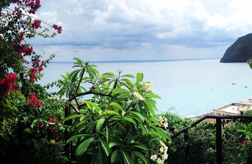 Canneto Appartement | Appartement - LIPARIappartement ,Maison avec jardin