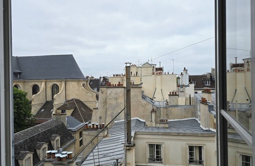 Les Iles Appartement | Charming studio in the heart of Île Saint Louis.