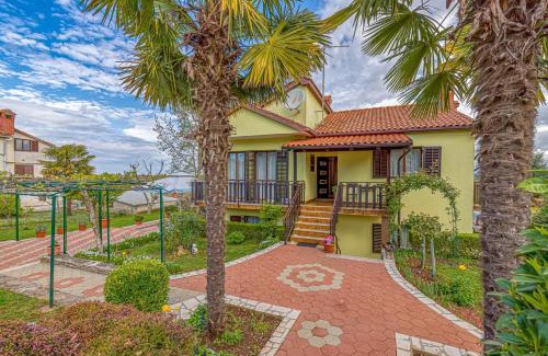 Pazin Appartement | Apartment Flores