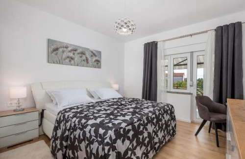 Cikovici Appartement | Apartment Flowers