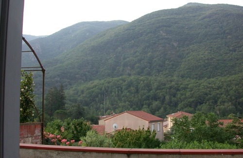 Arles-sur-Tech Appartement | Appartement 2 personnes avec vue sur le massif du Belmaig ( Montagne )