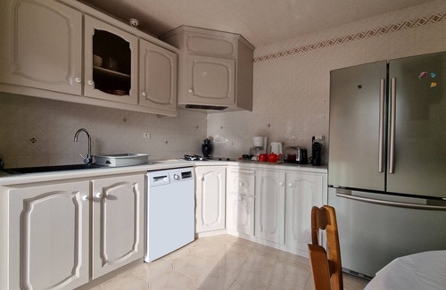 Rogliano Appartement | Dans maison à l'étage appat 100m2 : 4 pers 2 chambres 50 ms de la mer