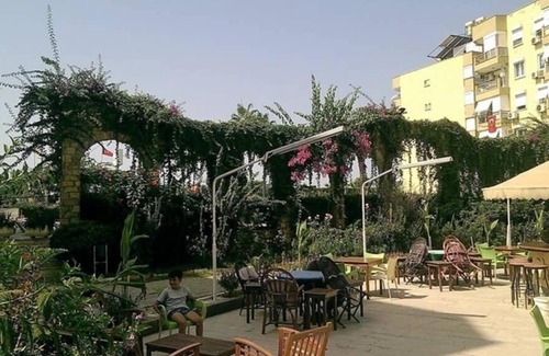 Tosmur Belediyesi Appartement | Apartment for rent directly on your own private beach + pool