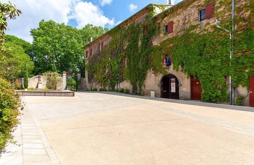 Chateauneuf-le-Rouge Appartement | Luxueux Appartement Dans Chateau à Aix en Provence avec Wi-Fi et climatisation