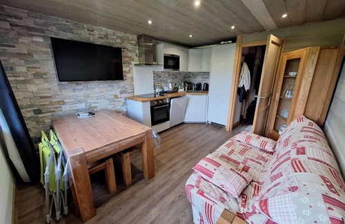 Belle Plagne Appartement | Appartement 4-6p Belle Plagne, skis aux pieds, vue montagne, ensoleillé