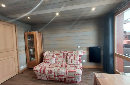 Belle Plagne Appartement | Appartement 4-6p Belle Plagne, skis aux pieds, vue montagne, ensoleillé