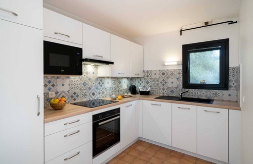 Le Rayol Appartement | Appartement, rez-de-chaussée, Résidence du Bailli