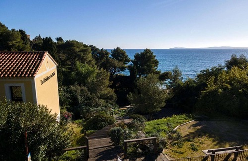 Le Rayol Appartement | Appartement, rez-de-chaussée, Résidence du Bailli