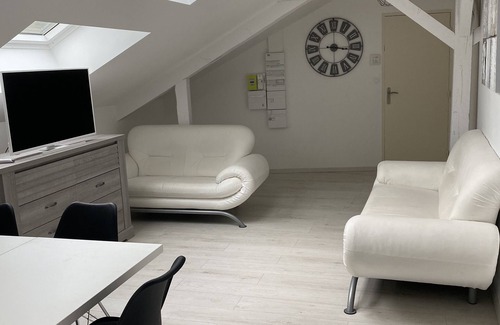 Rives Appartement | Appartement lumineux et rénové au pieds de lac et montagne