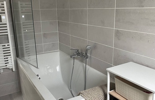 Rives Appartement | Appartement lumineux et rénové au pieds de lac et montagne