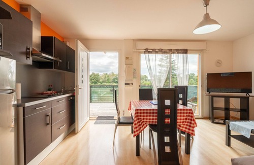Saint-Simon-de-Bordes Appartement | Appartement 'Le Clos Du Champ De L'Amour - Marennes' avec piscine privée, Wi-Fi et climatisation